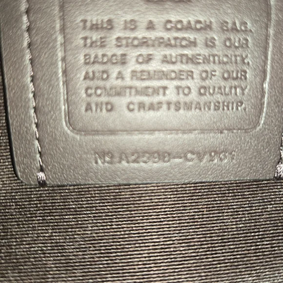 Coach Medium Rowan Black/Walnut - Picture 5 of 10